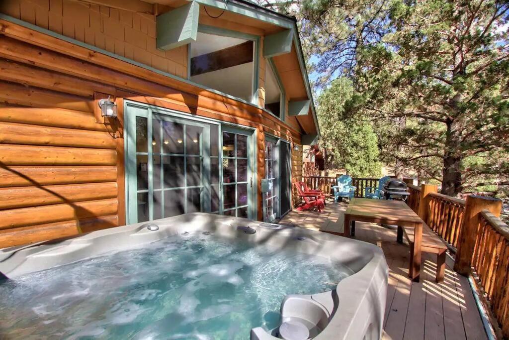 Вілла Chalet Monterey W/Hot Tub - Big Decks/Bbq Біг-Бер-Лейк Екстер'єр фото