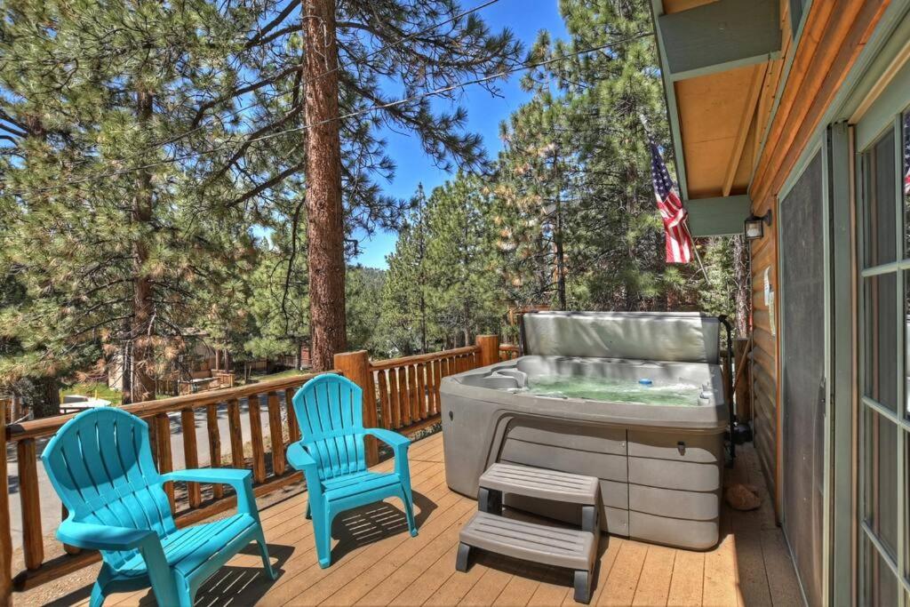 Вілла Chalet Monterey W/Hot Tub - Big Decks/Bbq Біг-Бер-Лейк Екстер'єр фото