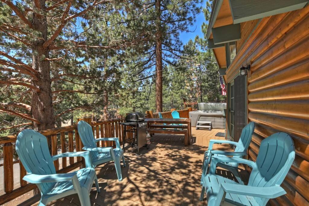 Вілла Chalet Monterey W/Hot Tub - Big Decks/Bbq Біг-Бер-Лейк Екстер'єр фото