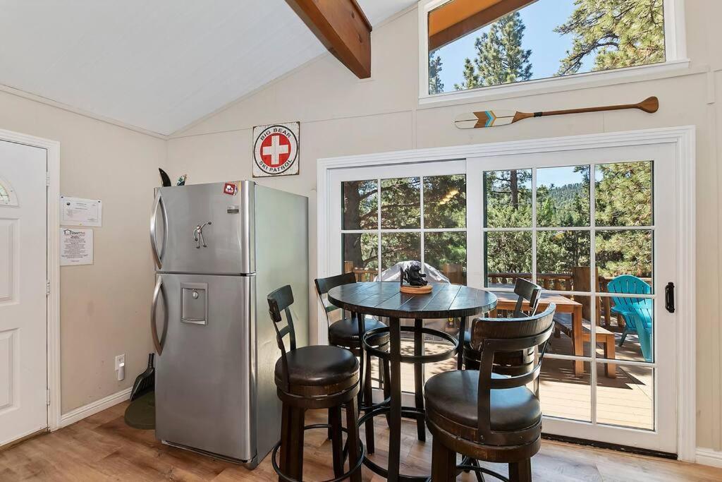 Вілла Chalet Monterey W/Hot Tub - Big Decks/Bbq Біг-Бер-Лейк Екстер'єр фото
